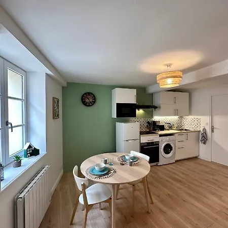 T2 Cosy En Plein Centre Apartment Montluel